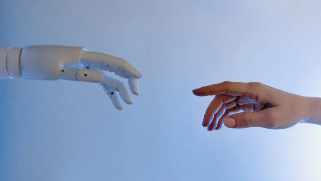 Hands of a Robot and a Human | 15 Top Books on Technology | 2022