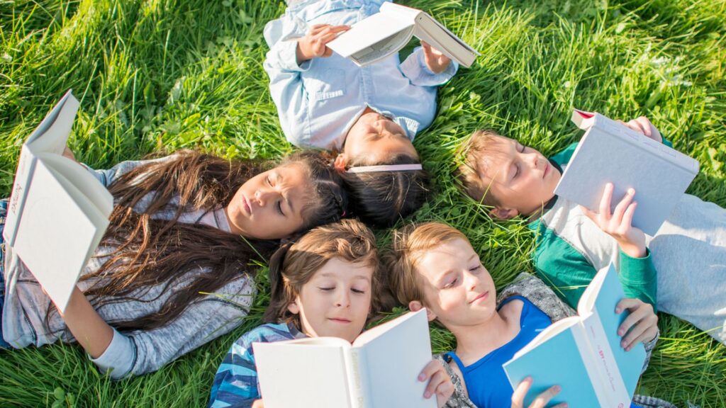 kids enjoying reading | Sustained Silent Reading